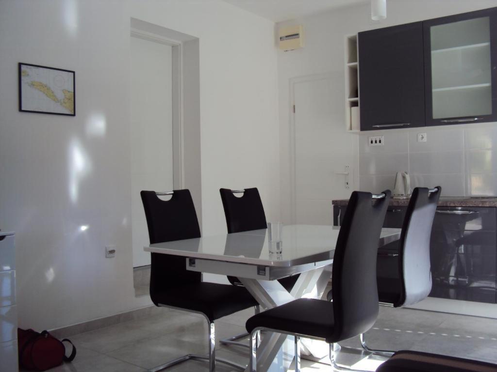 Apartment Zalo Donje Selo na Šolti Extérieur photo